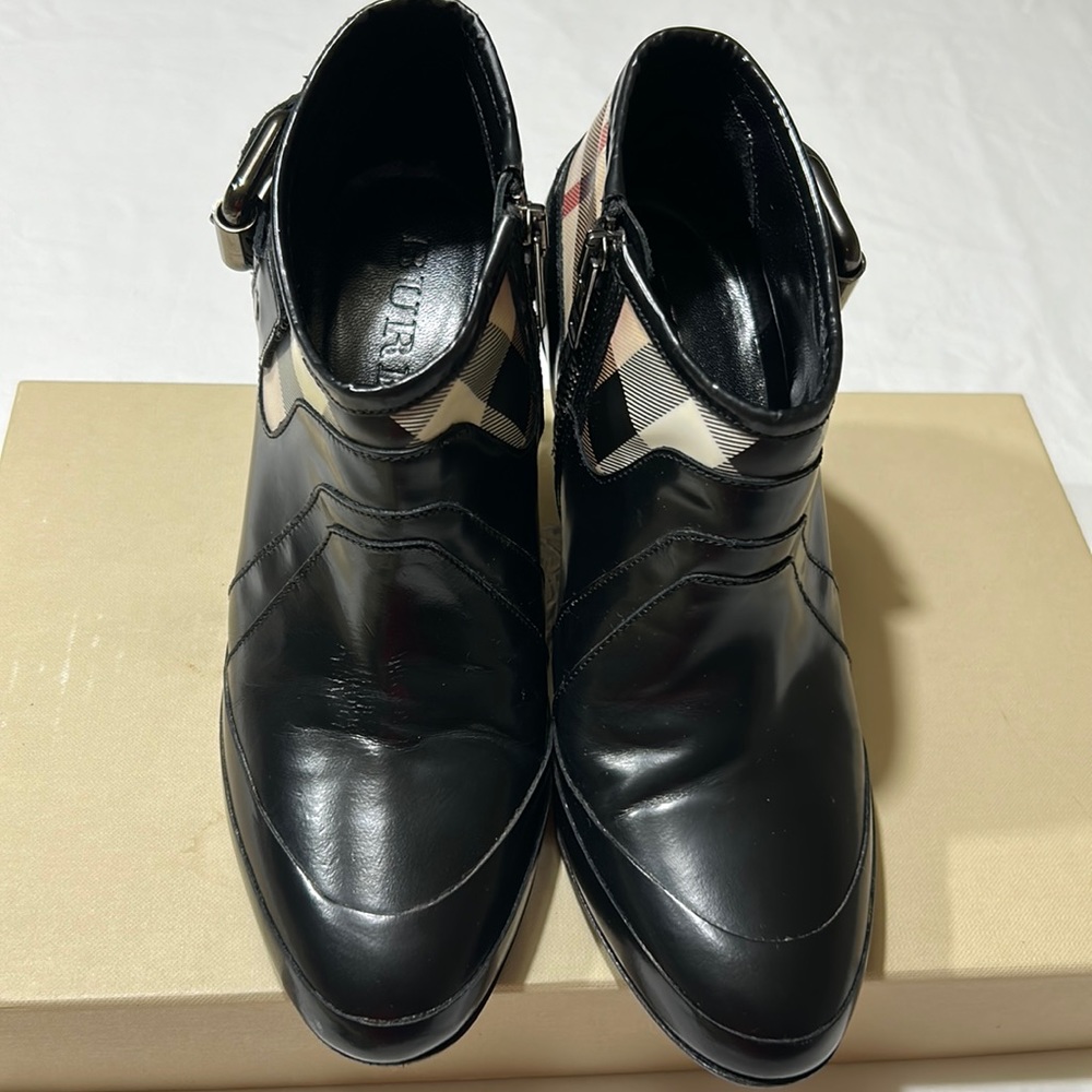 BURBERRY NOVA BELFORD SHOE BOOT SIZE 36 true to size